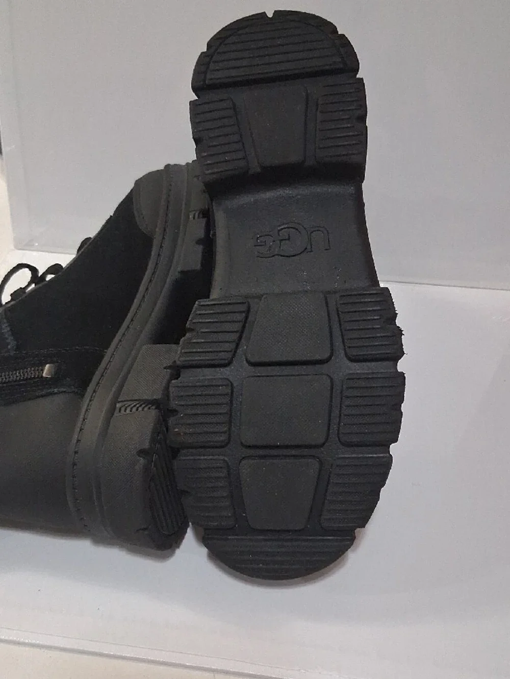 UGG pre owned